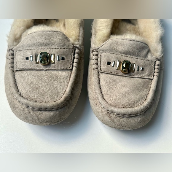 UGG Crystals embellished Loafers Moccasins, size 6 - Picture 3 of 8